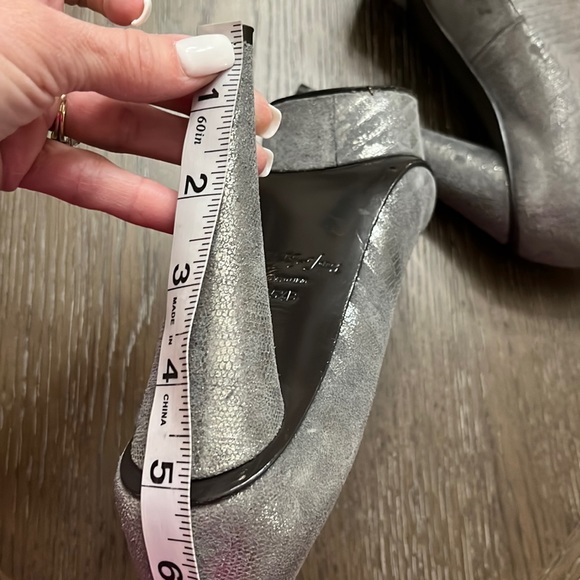 Elizabeth and James Mason pewter silver platform heels - Picture 16 of 17